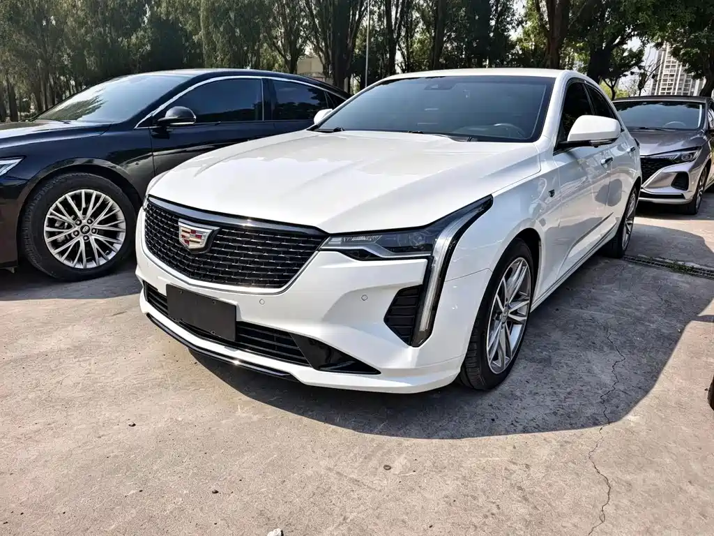 Cadillac CT4