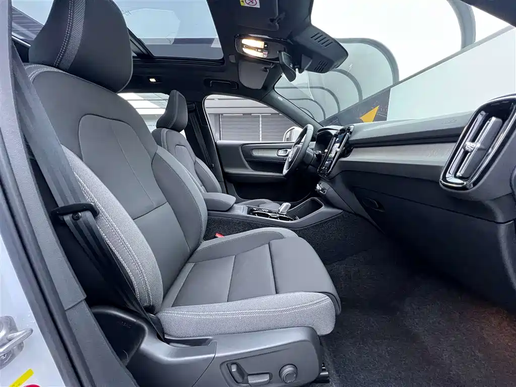 Volvo XC40 — фотографии объявления, Фото 18