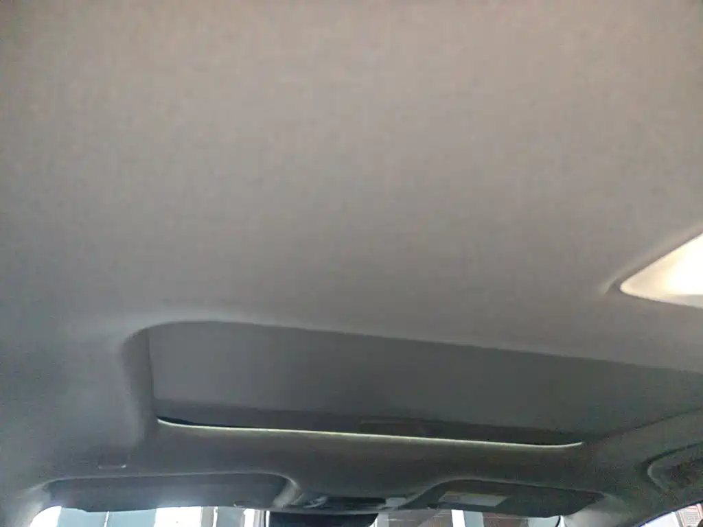 Toyota Corolla Cross — миниатюра 18