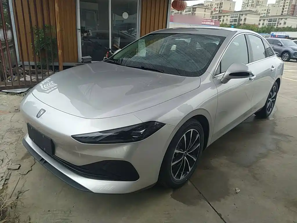 Roewe D7