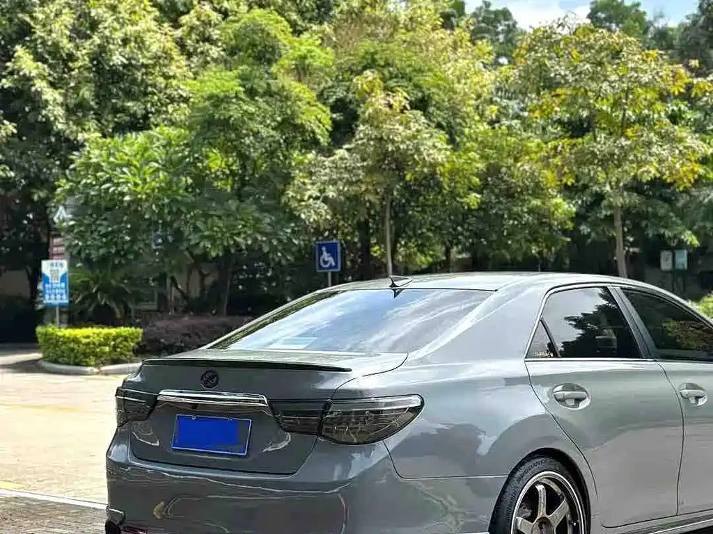Toyota Reiz 2012 2.5V