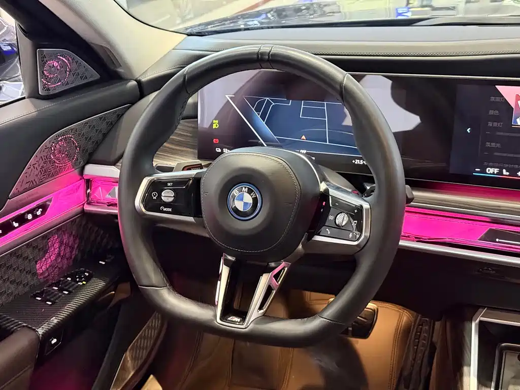 BMW i7 — миниатюра 5