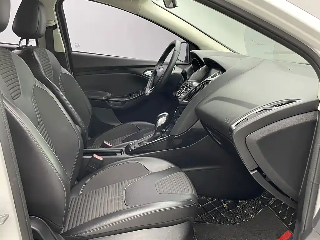 Ford Focus — миниатюра 7