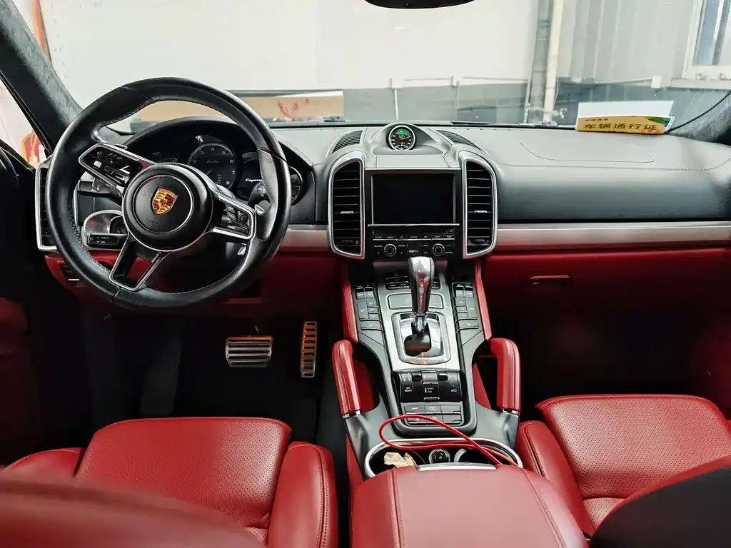 Porsche Cayenne 2015 Cayenne Turbo 4.8T