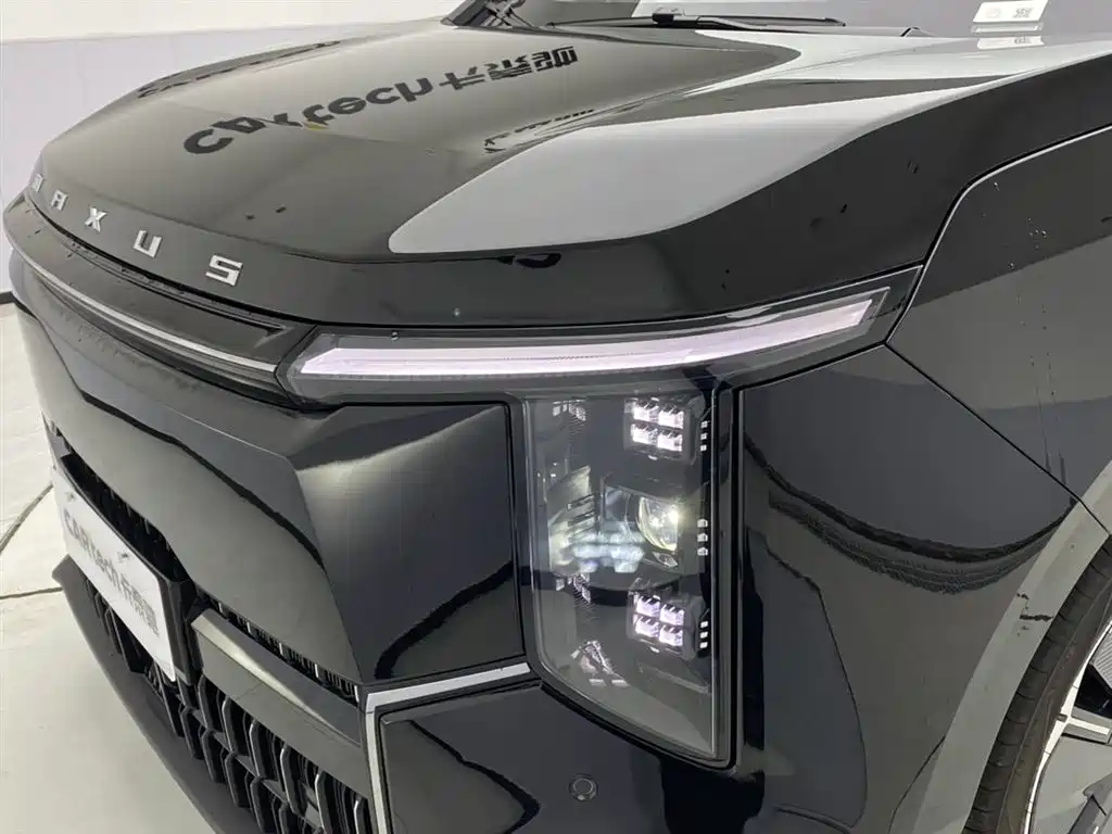 SAIC MAXUS EVERYONE 7