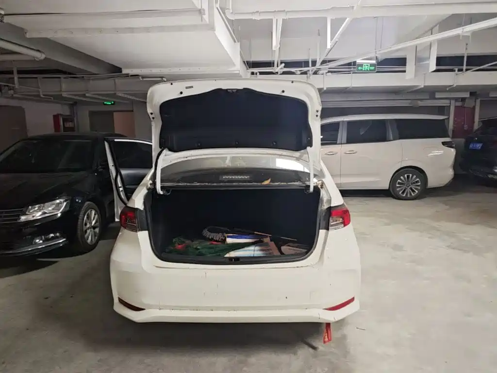 Toyota Corolla — миниатюра 15