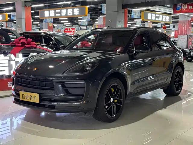 PORSCHE MACAN 2022