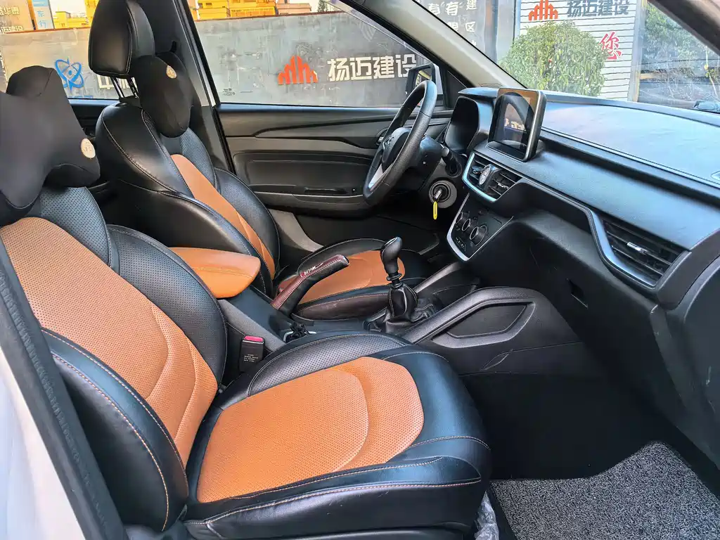 Wuling Hongguang S3 — миниатюра 21