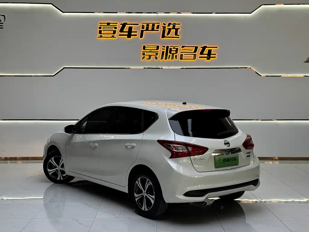 Nissan Tiida — миниатюра 4