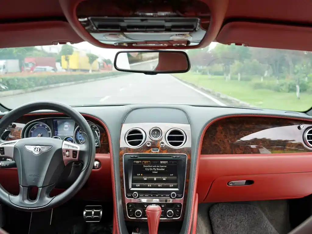 Bentley Continental 6.0T GT W12, фото 13