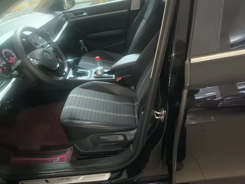 Volkswagen Lavida — миниатюра 15