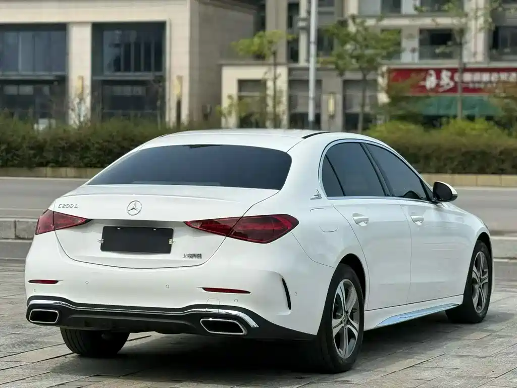 Mercedes-Benz C-Class — миниатюра 7