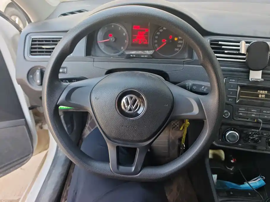 Volkswagen Santana — миниатюра 15