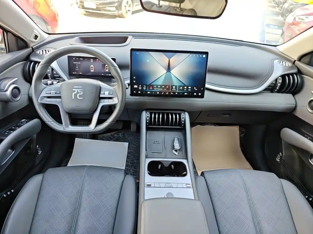BYD Yuan Plus — миниатюра 10
