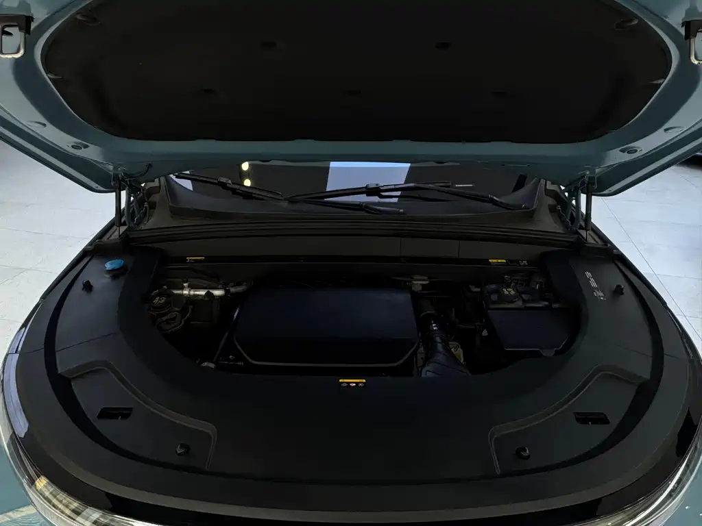 Li Auto Li L7 — миниатюра 20