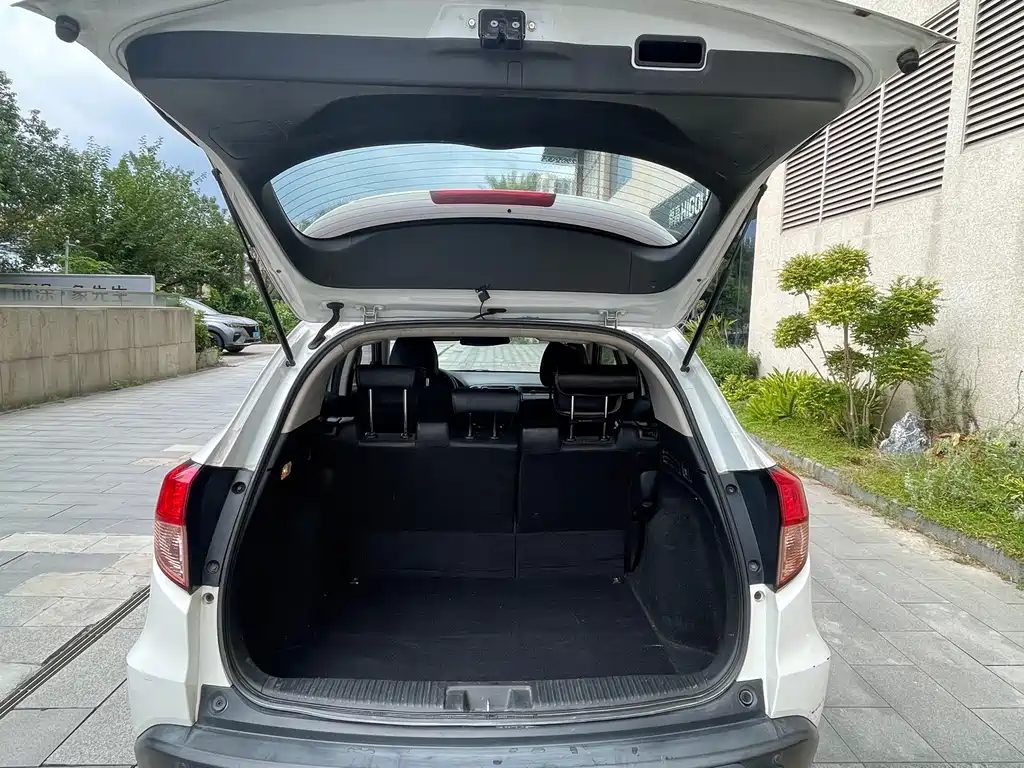 Honda Vezel — миниатюра 10