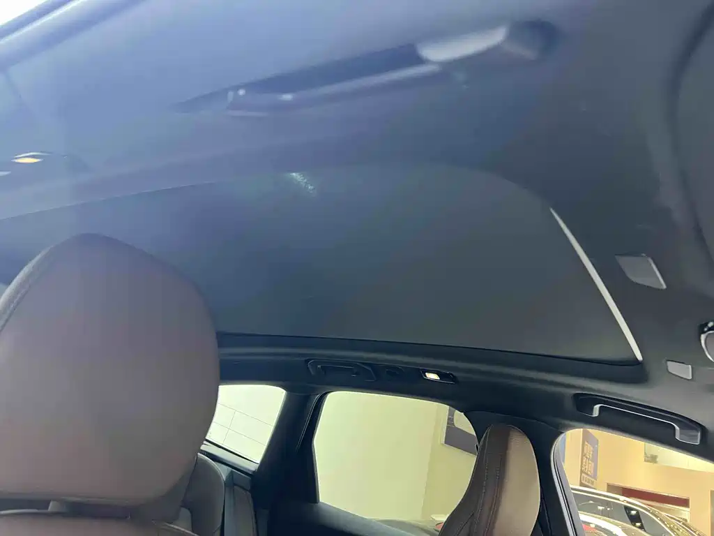 Volvo XC60 2022 T8 Luxury