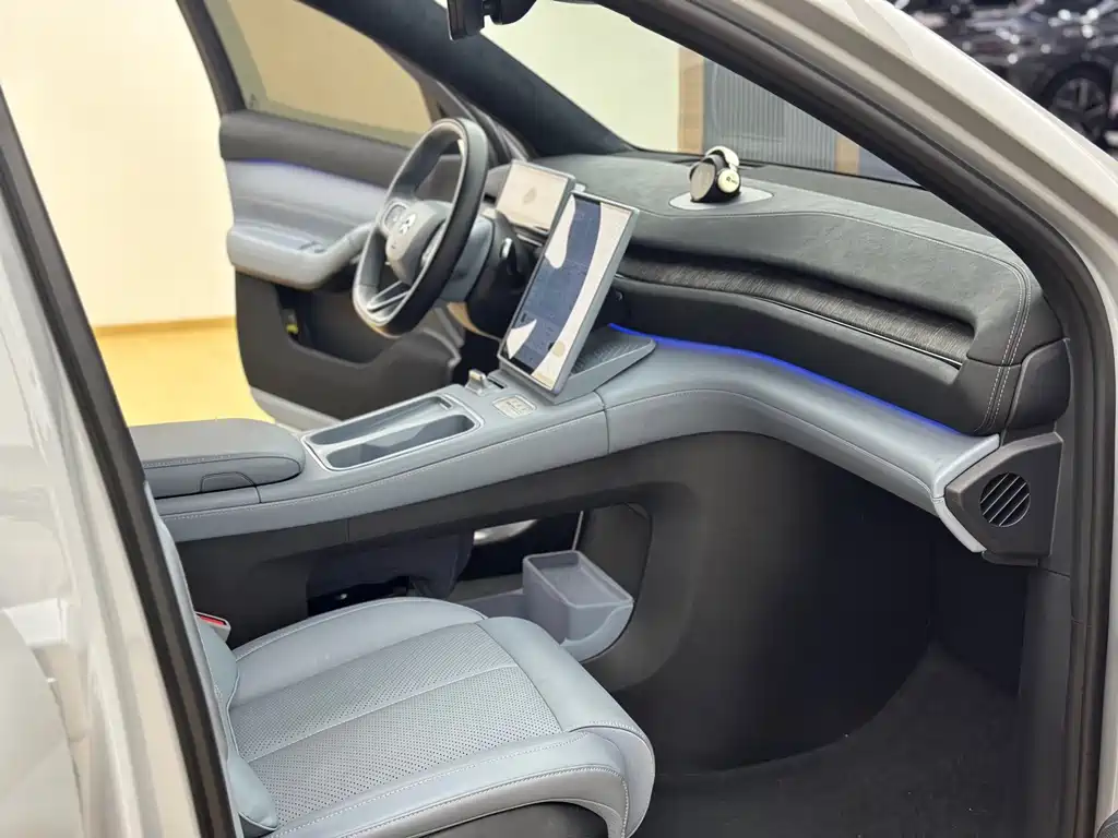 NIO EC6 — миниатюра 11