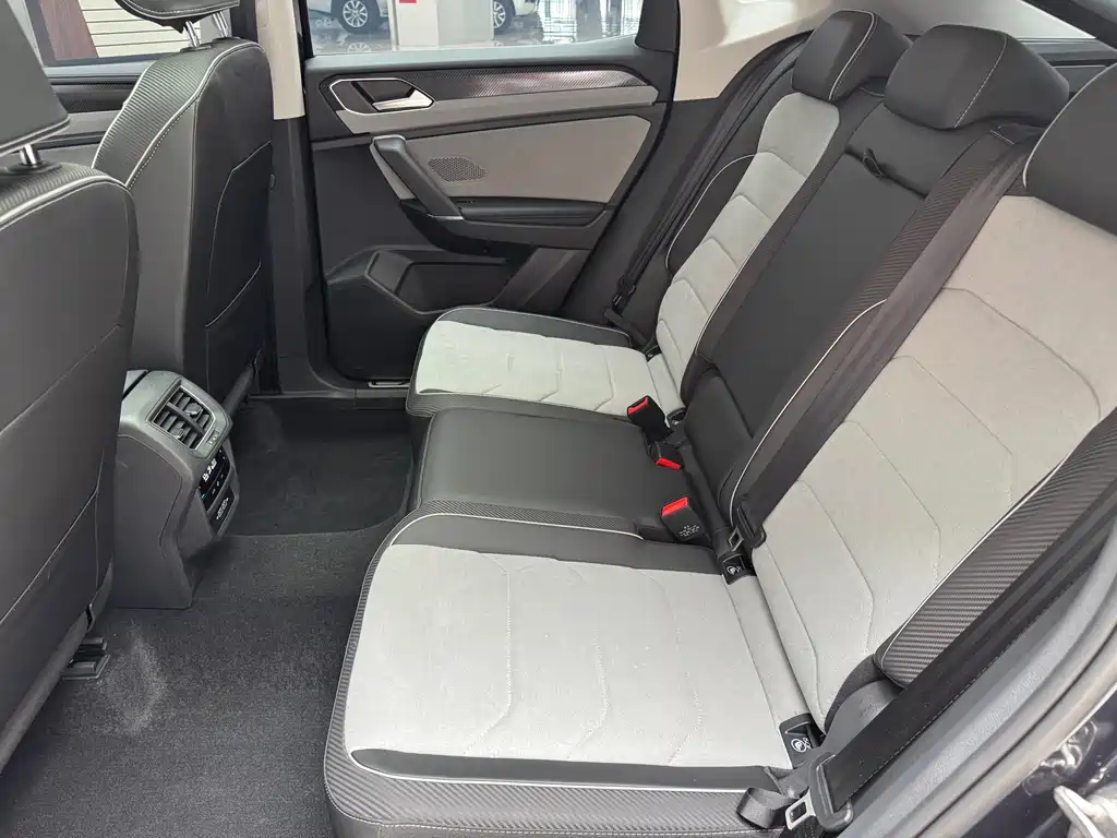 Volkswagen TayronX X 2024 330TSI Luxury
