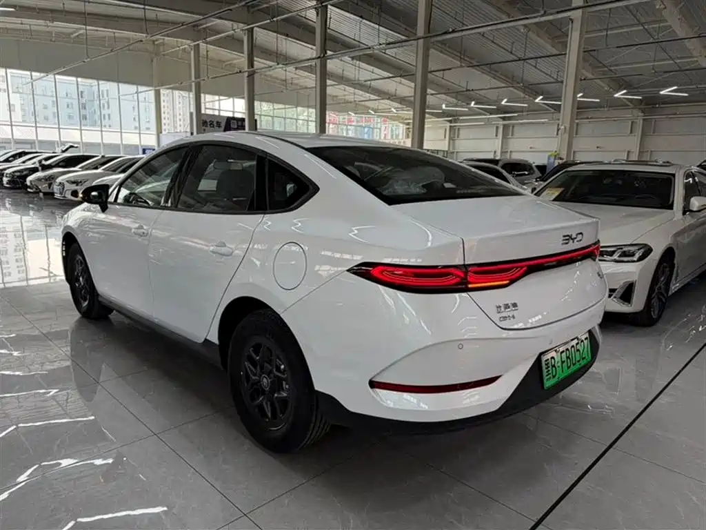 BYD Qin Plus PLUS 2026 DM-i 128KM