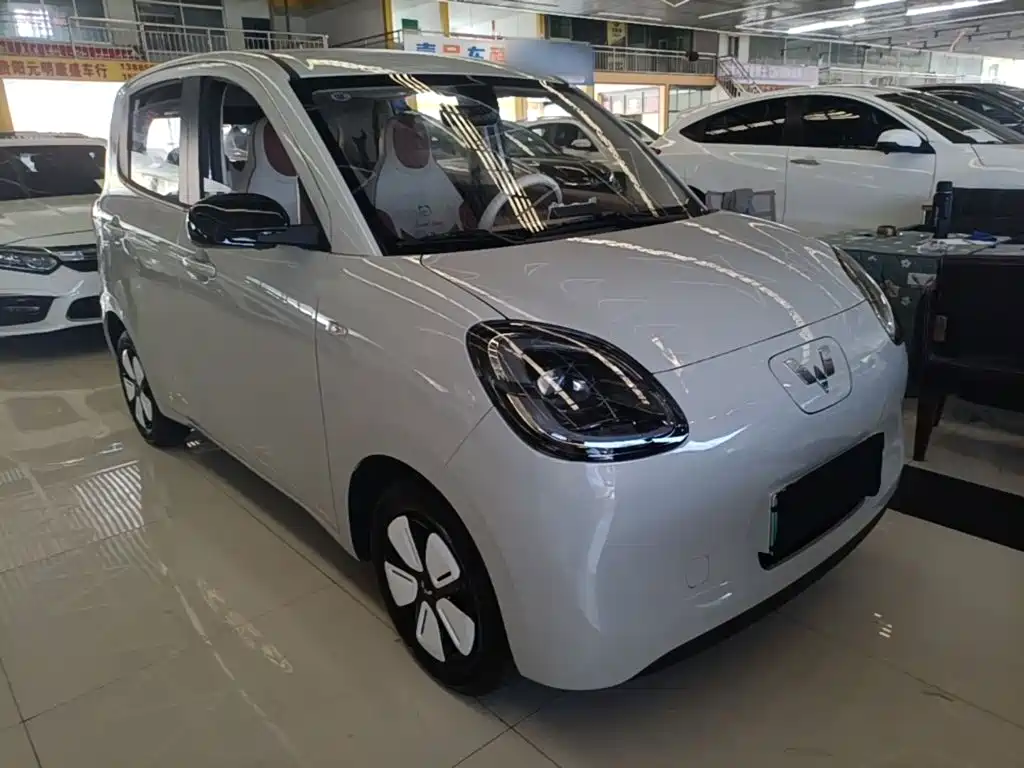 Wuling MINIEV — миниатюра 4