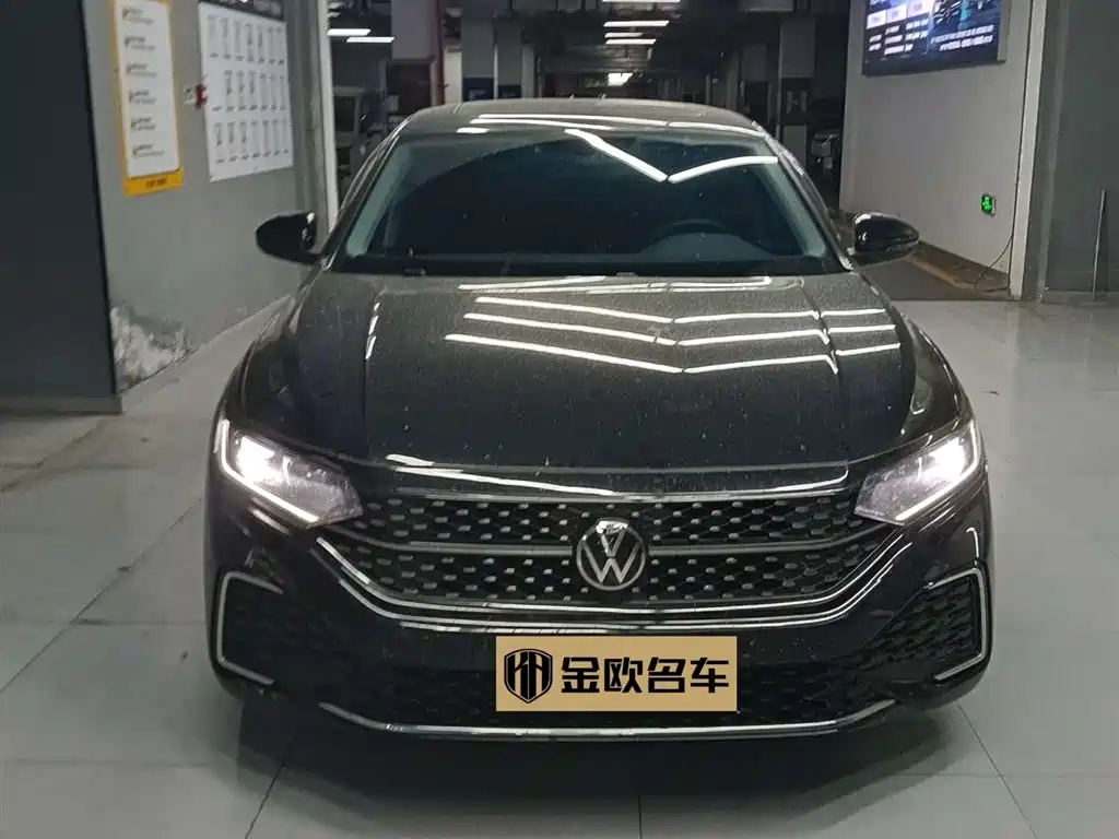 Volkswagen Passat 2024 330TSI Elite