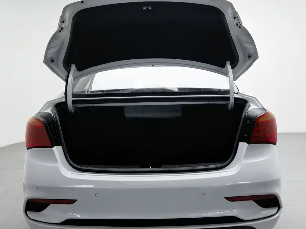 Hyundai Mistra — миниатюра 16