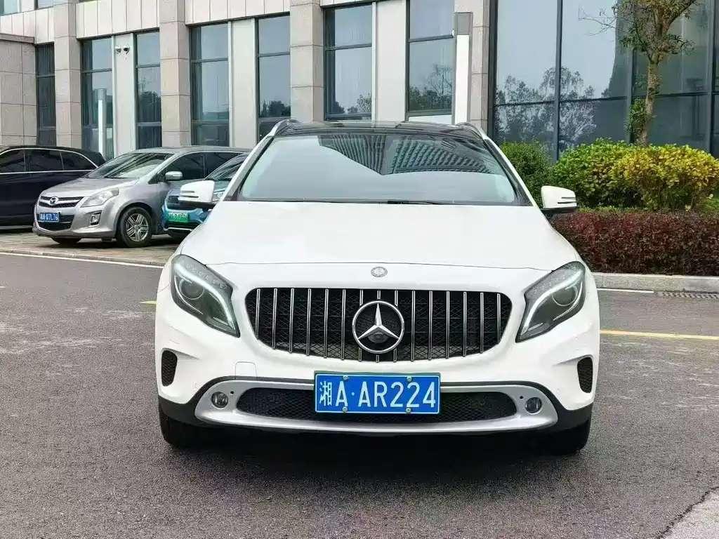 Mercedes-Benz GLA — миниатюра 2
