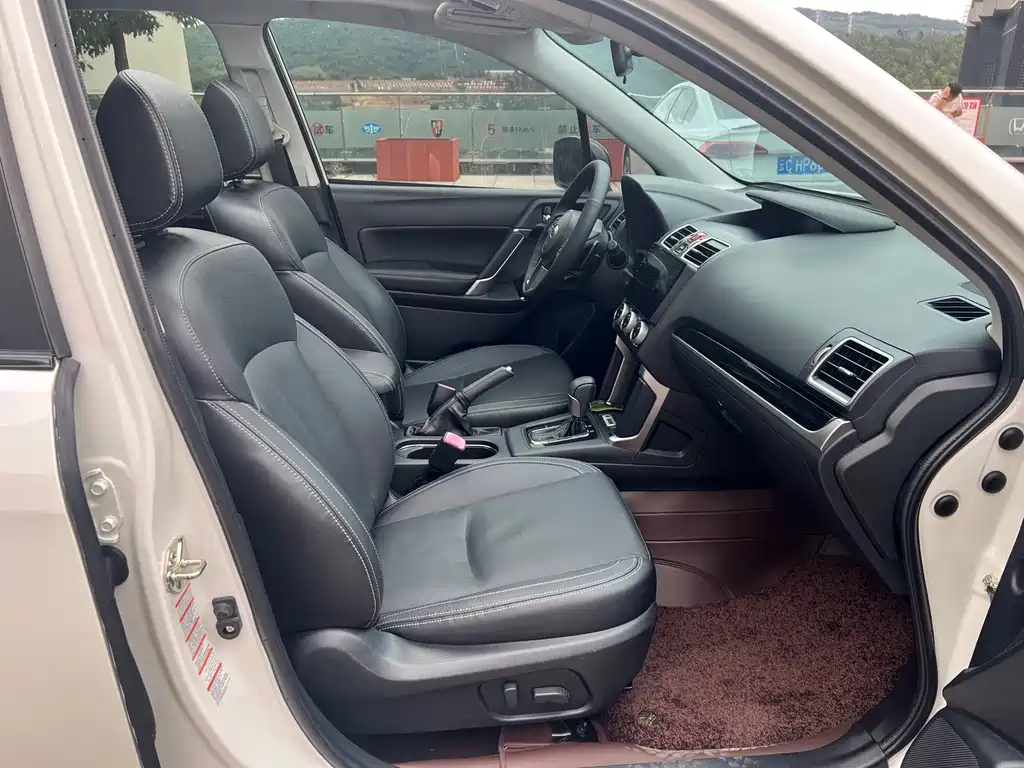 Subaru Forester 2018 2.5i Luxury EyeSight
