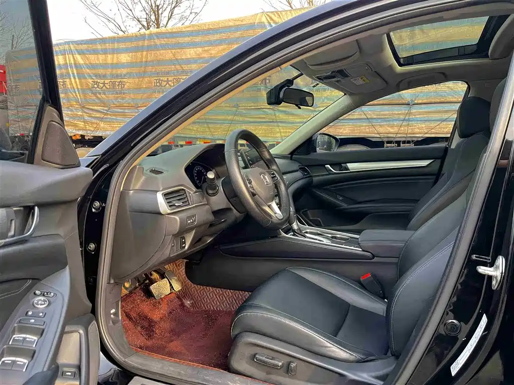 Honda Accord 2018 260TURBO Elite V