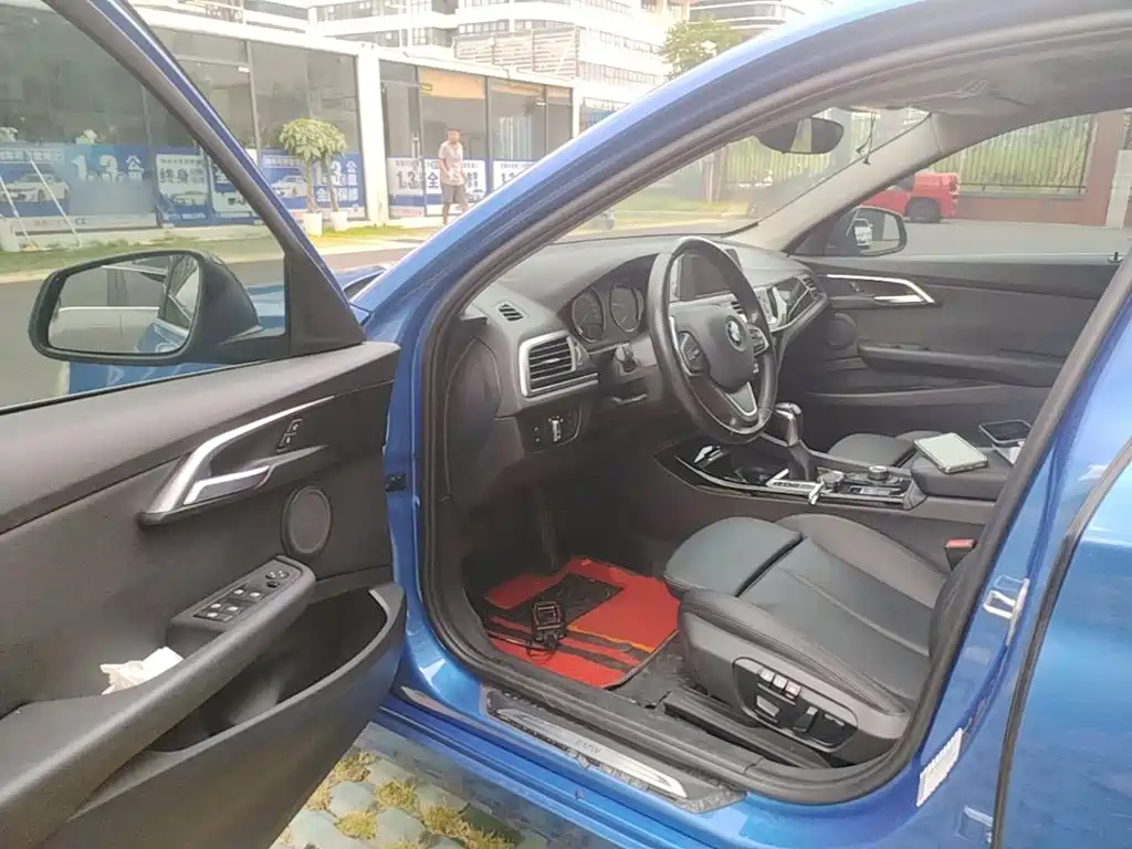 BMW 1 Series — миниатюра 16