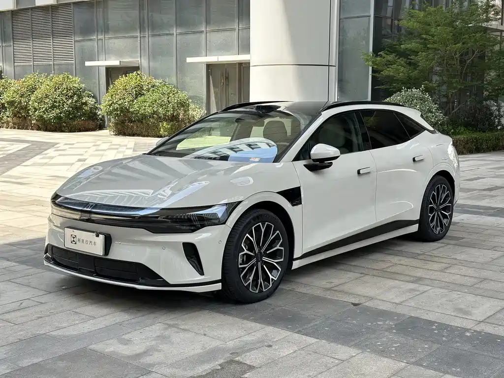 极氪007GT 2025款 四驱智驾版 75kWh