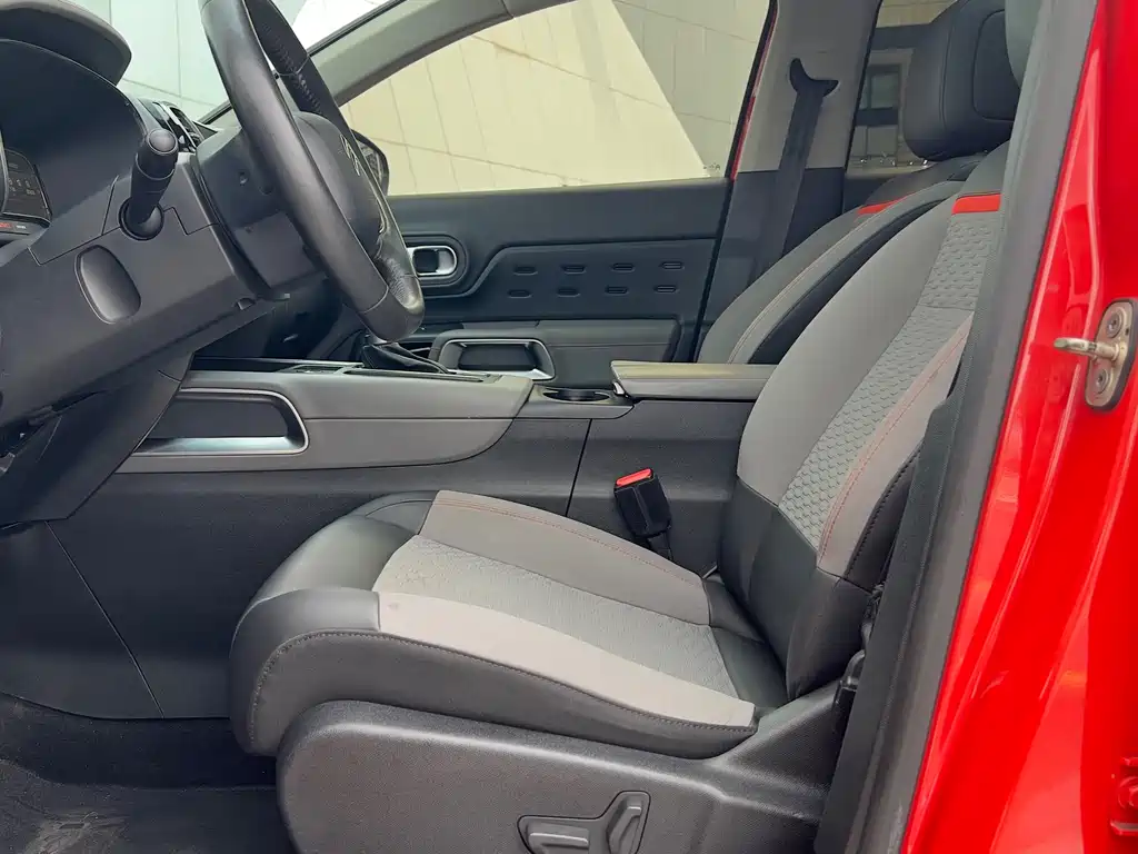 Citroen C5 AIRCROSS — миниатюра 8