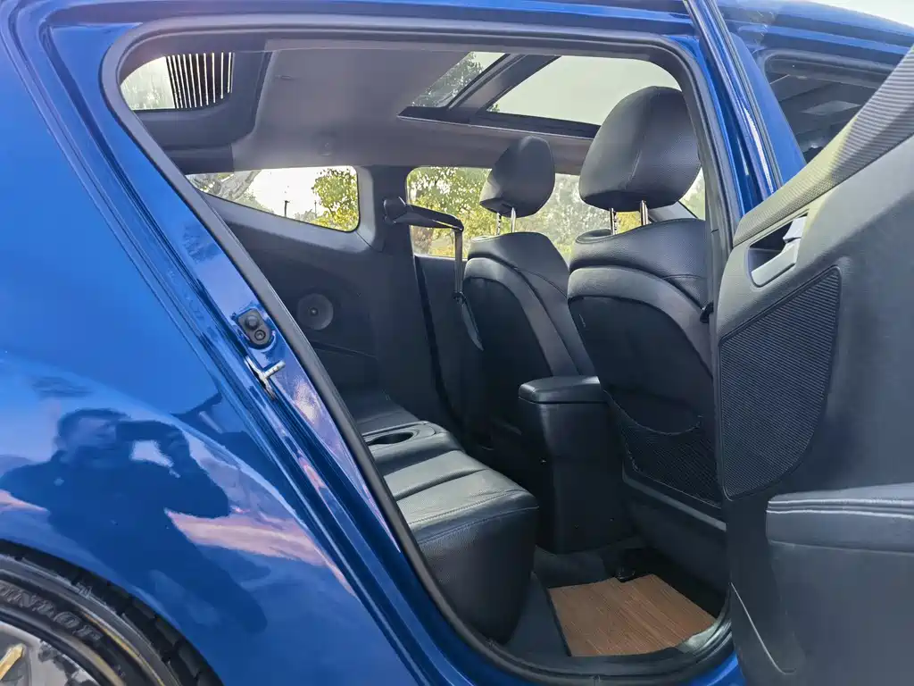 Hyundai Veloster 2012 1.6T AT Luxury