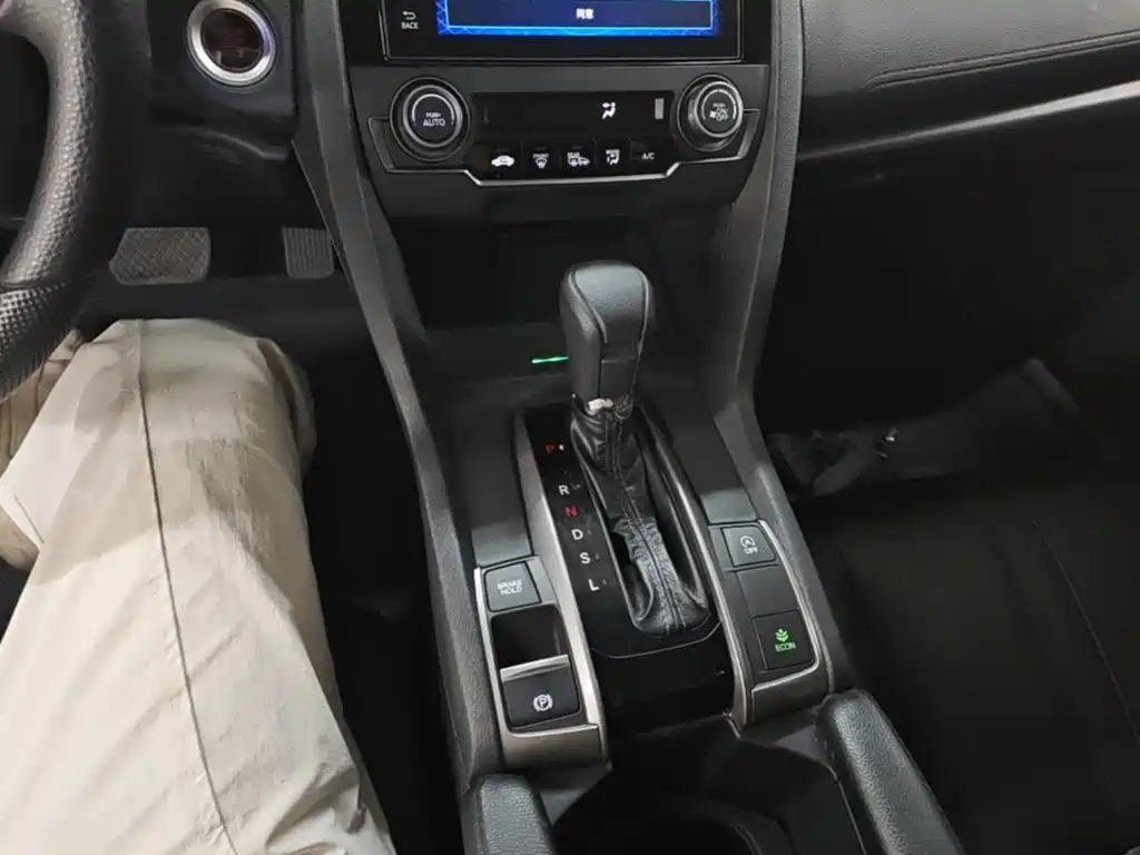 Honda Civic — миниатюра 14
