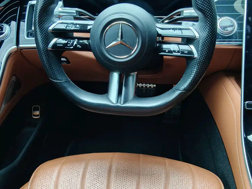Mercedes-Benz S-Class — миниатюра 9