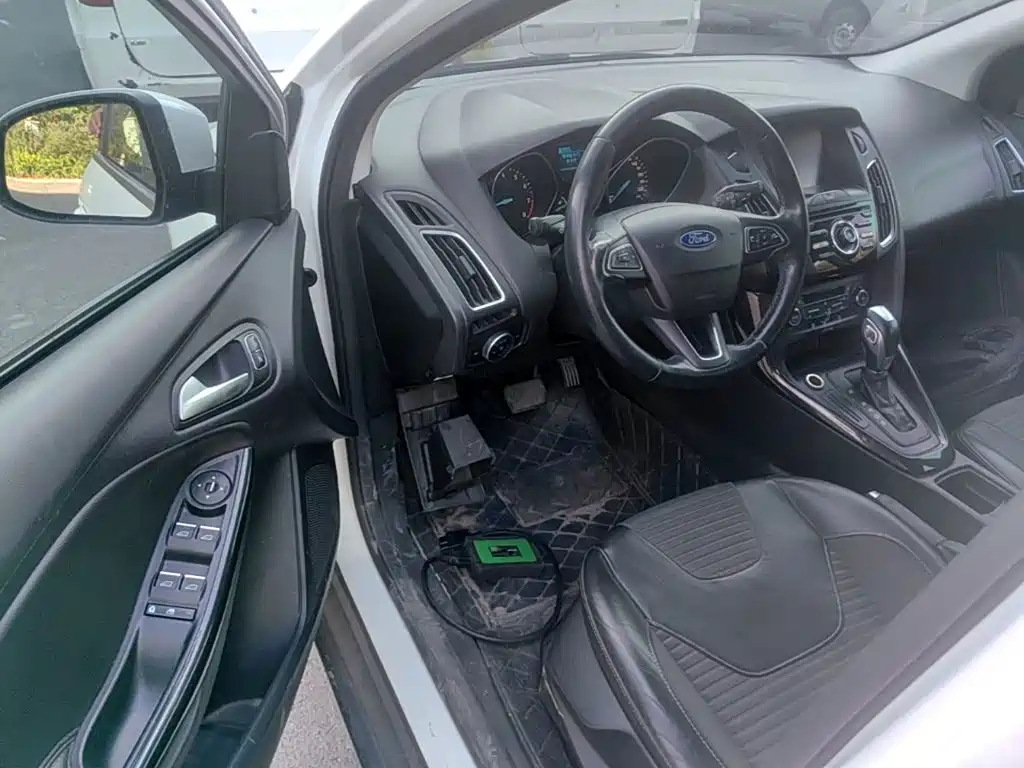Ford Focus — миниатюра 16