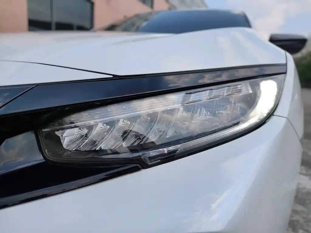 Honda Civic — миниатюра 17