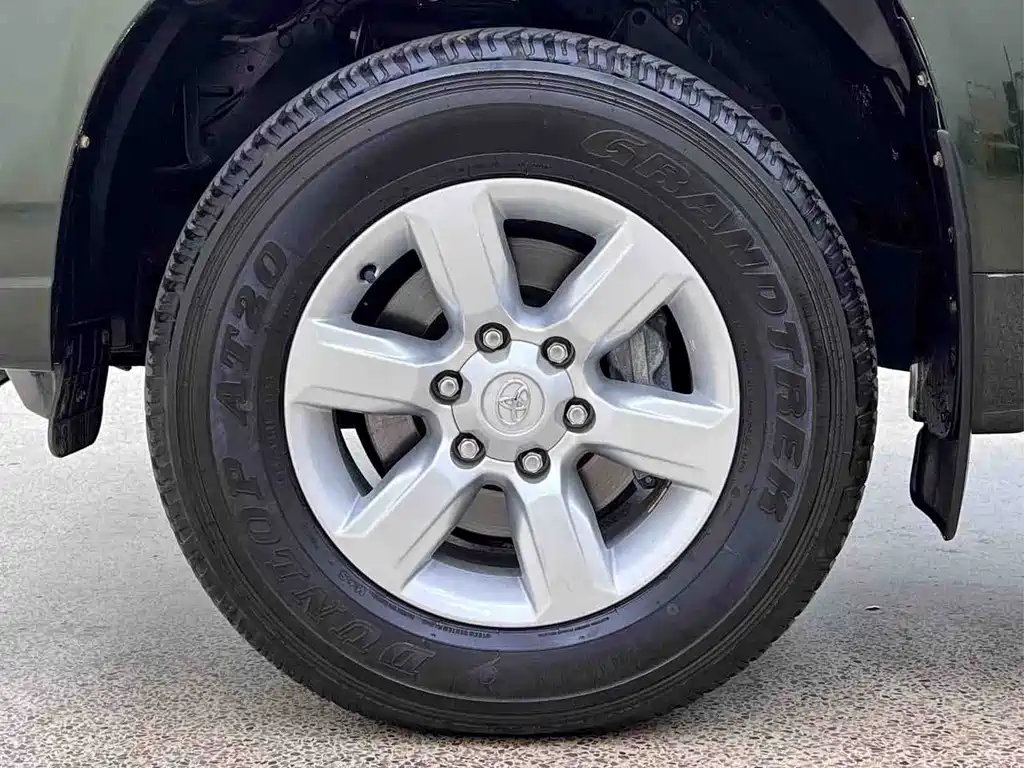 Toyota Prado — миниатюра 7