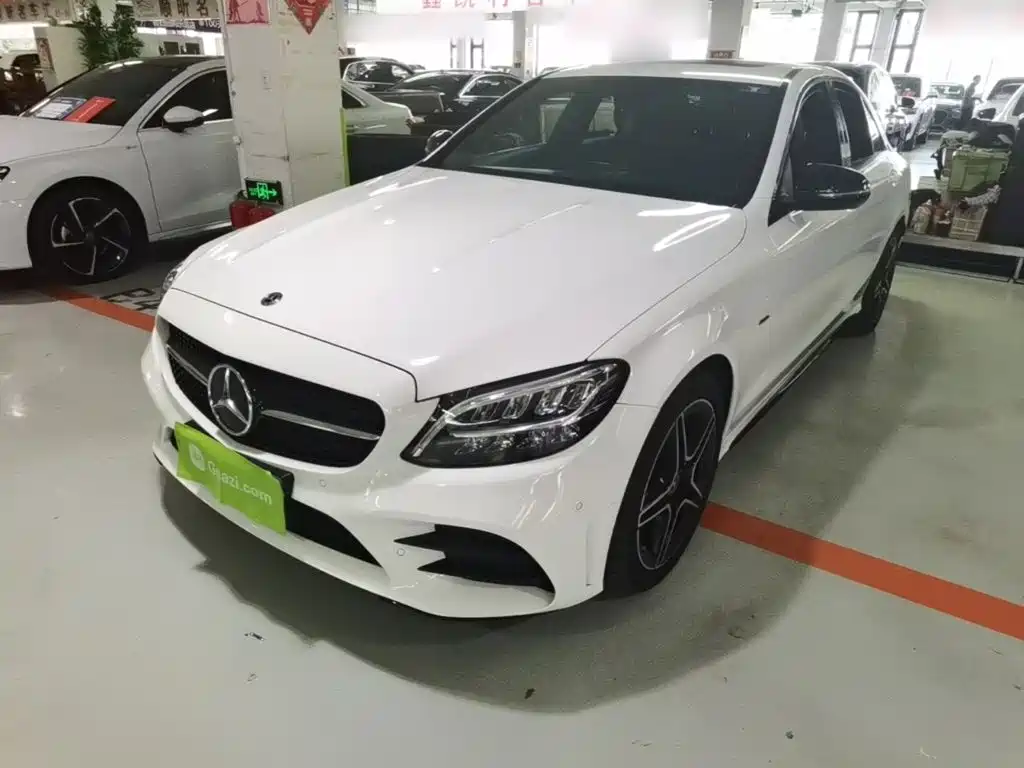 Mercedes-Benz C-Class — миниатюра 2