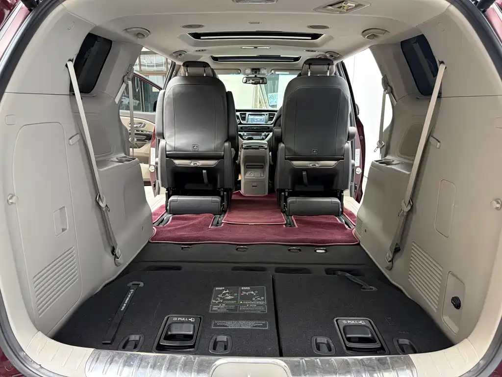 Kia Carnival — миниатюра 9