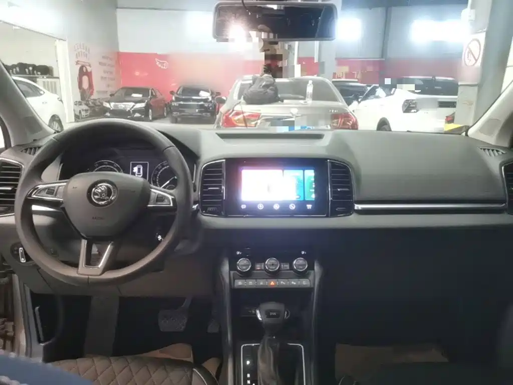 Skoda Karoq — миниатюра 10