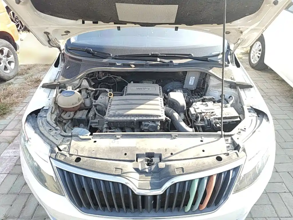 Skoda Rapid Spaceback — миниатюра 20