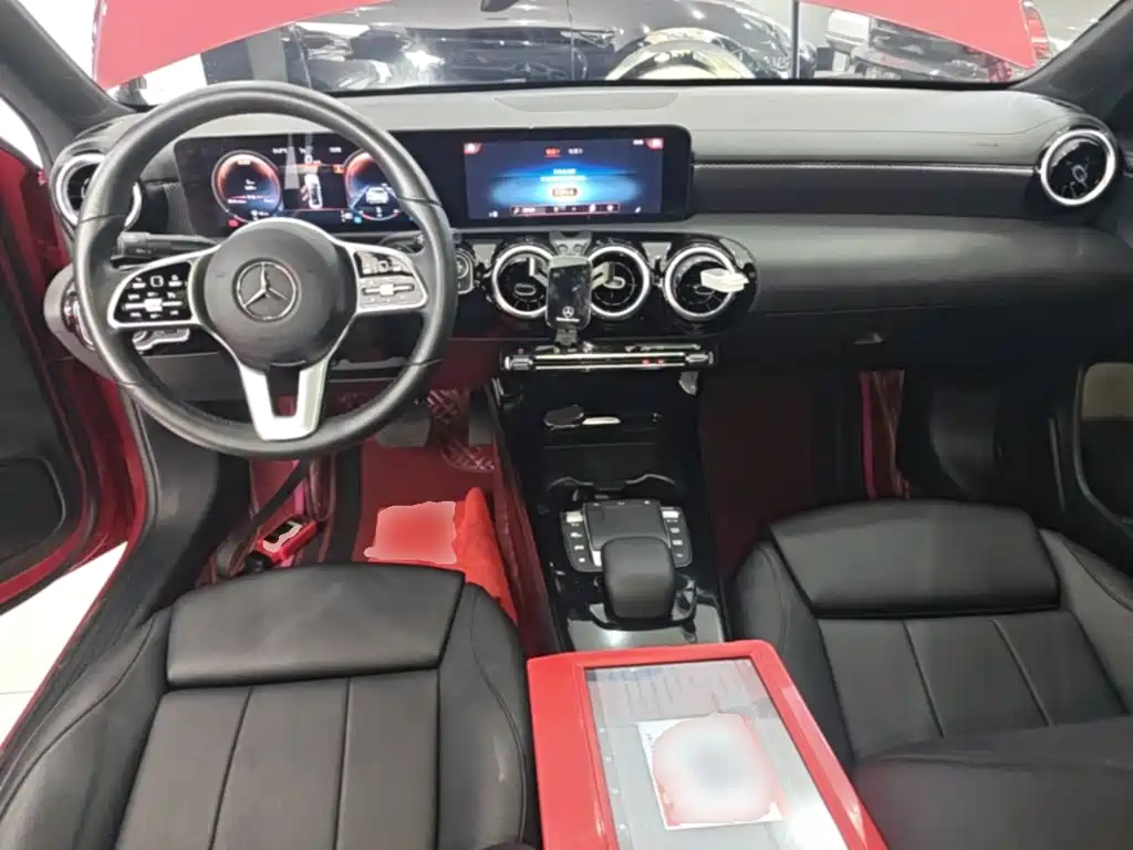 Mercedes-Benz A-Class — миниатюра 10