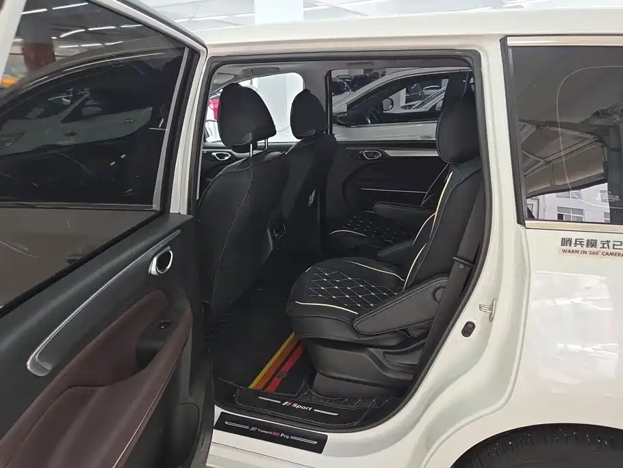 GAC Motor Trumpchi M6 — миниатюра 11