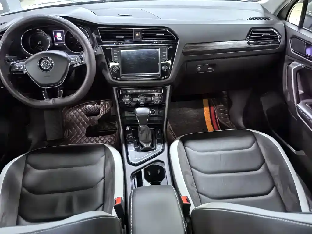 Volkswagen Tiguan L — миниатюра 8
