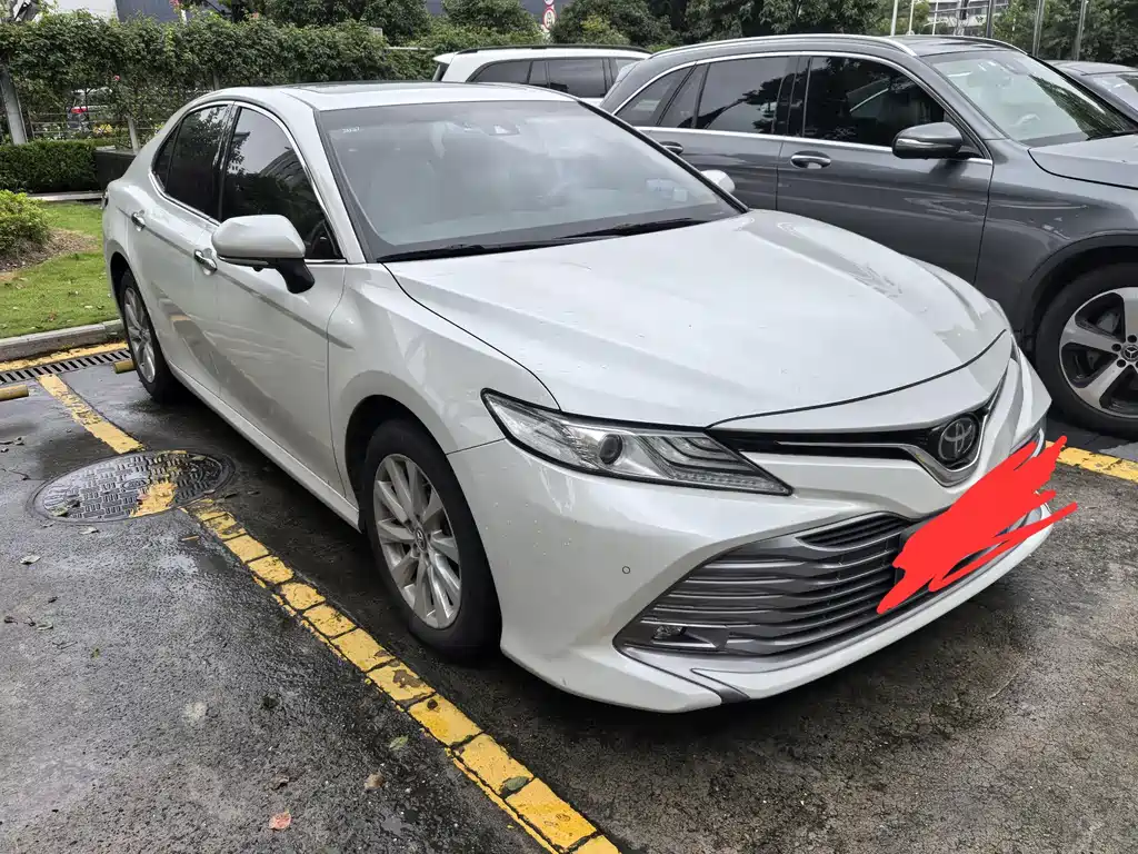 Toyota Camry 2019 2.0G Luxury V