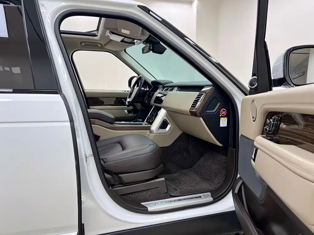 Land Rover Range Rover — миниатюра 13