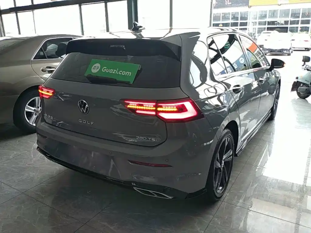 Volkswagen Golf 2023 280TSI DSG R-Line