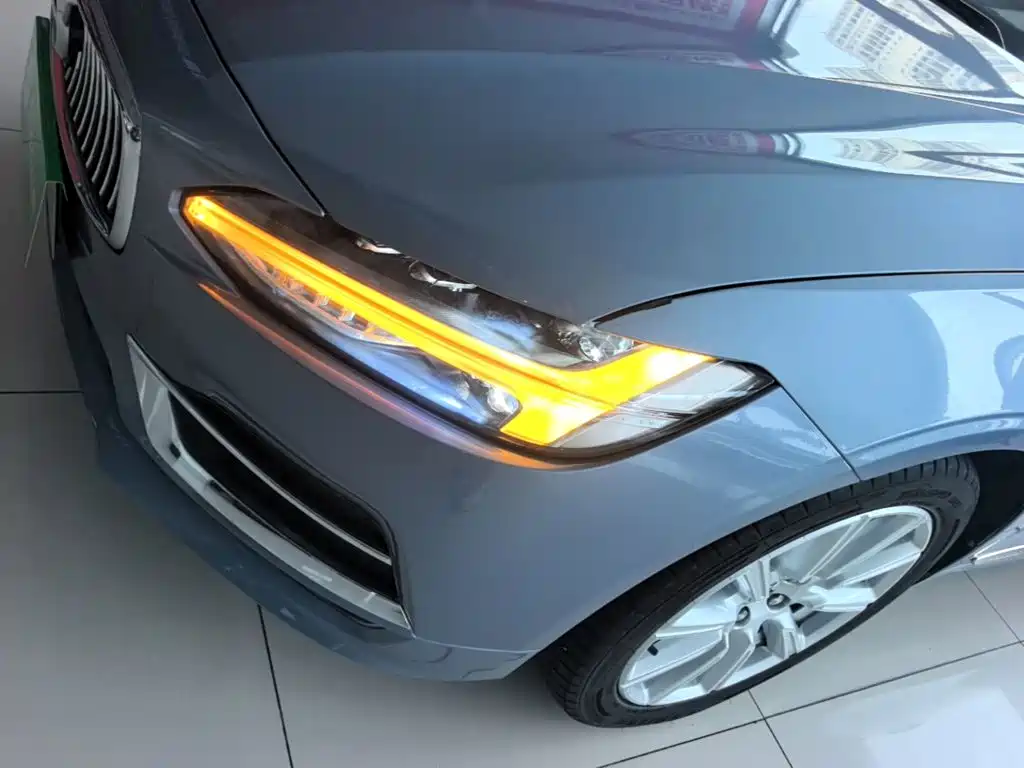 Volvo S90 — миниатюра 24